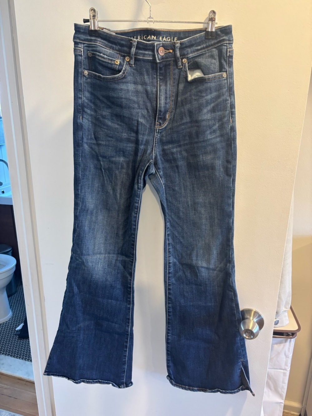 American Eagle Outfitters Women's Dark Blue Flared Jeans